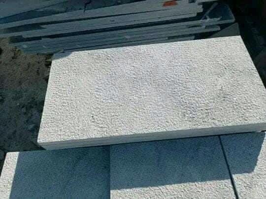 Pierre de Taza Gris Naturel, Tranche Bouchardée.